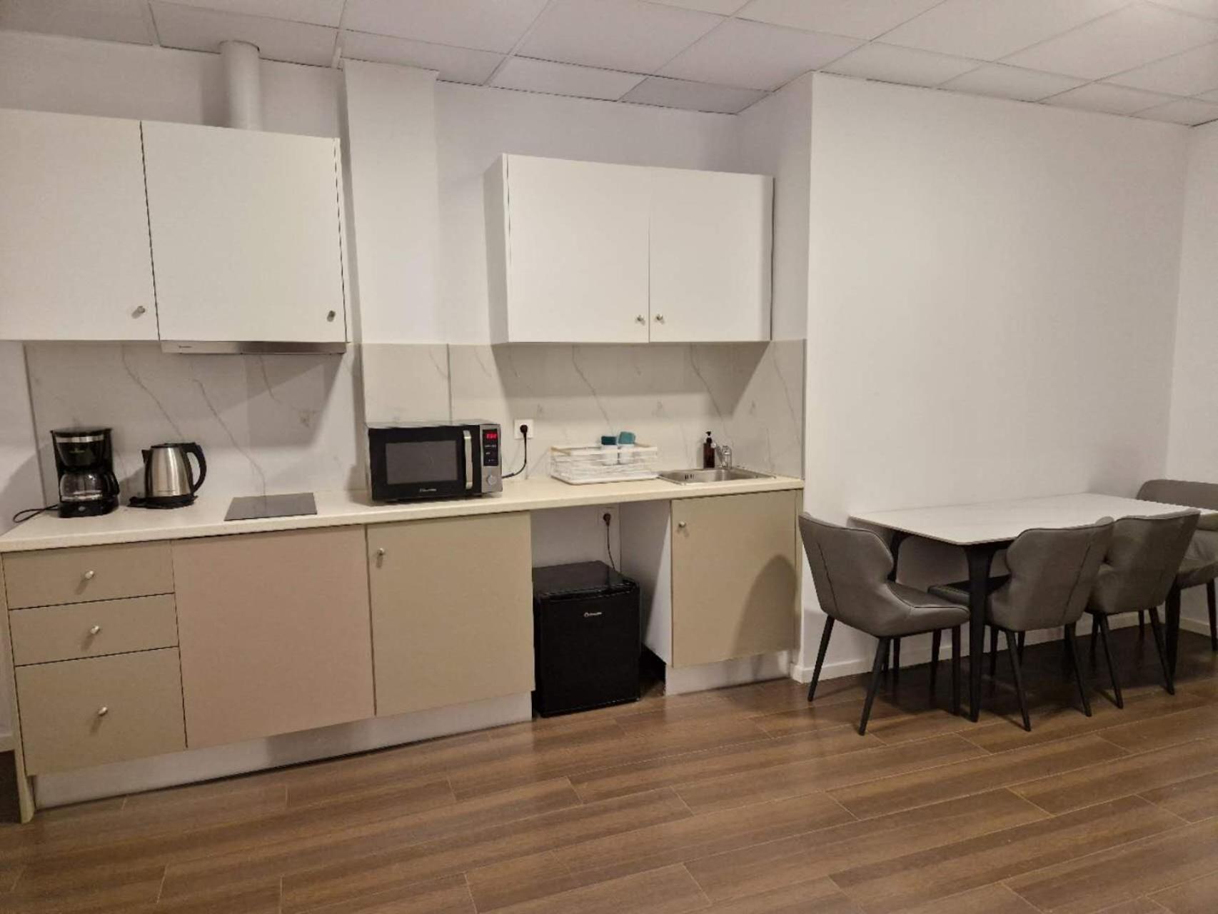 Anhome K11 Serviced Apartments Atena Exterior foto